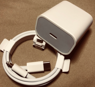 apple 苹果 mu7u2ch/a 手机充电器 type-c 18w 白色