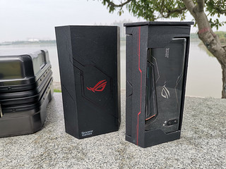 11999元的ROG2游戏手机电竞装甲版