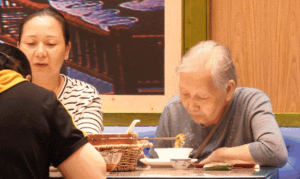 长沙首家粤港早晚茶市,假期“叹早茶”去!岭南小生168元红包人人有!