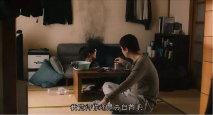 兄弟相残,姐妹互厮,这片证明:现实中最嫌弃你的人,常常是至亲