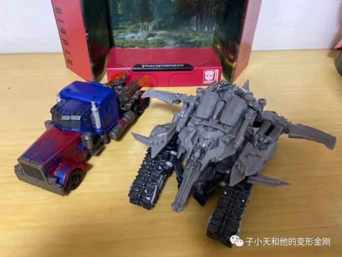 【评玩具】子小天:Movie杨测评《变形金刚 SS13 V级威震天加DNA DK09配件包》