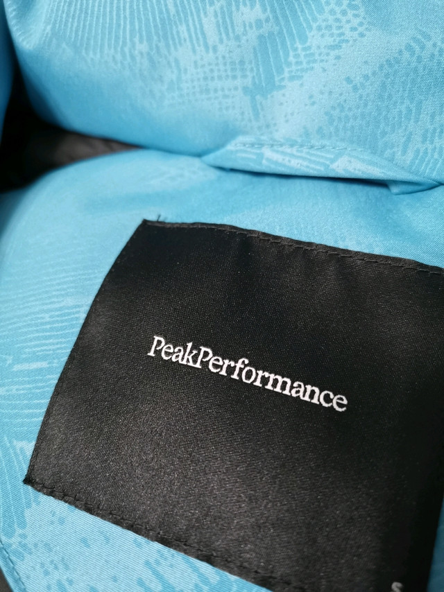 高端品牌Peak Performance