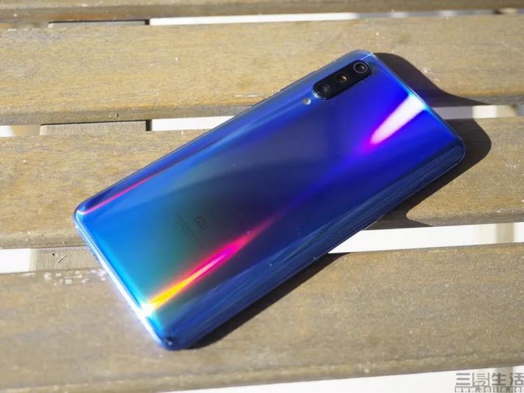 小米9 Pro 5G评测:战斗天使转型职业OL?