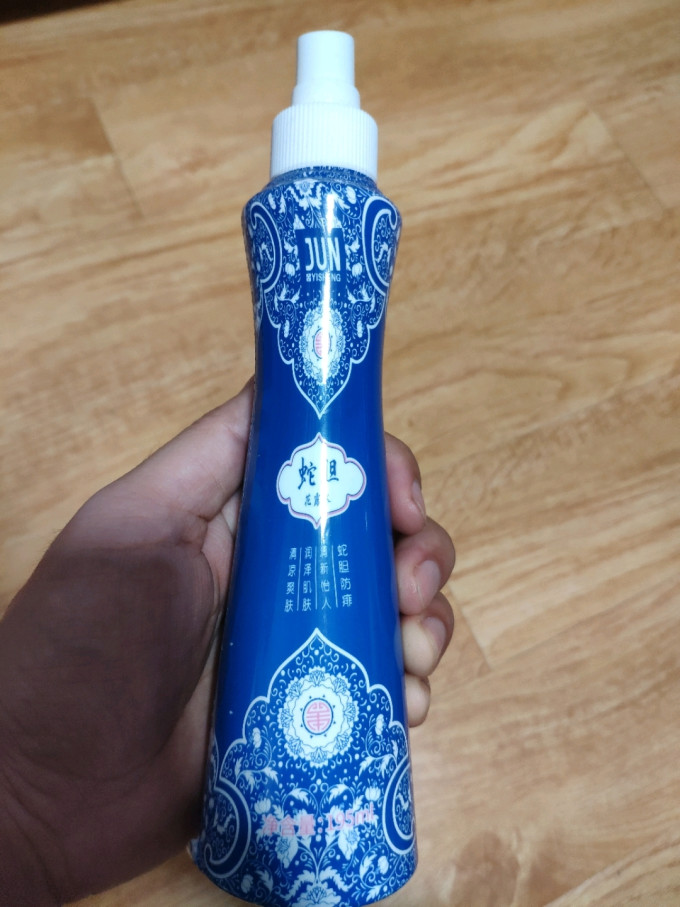 军医生驱蚊花露水