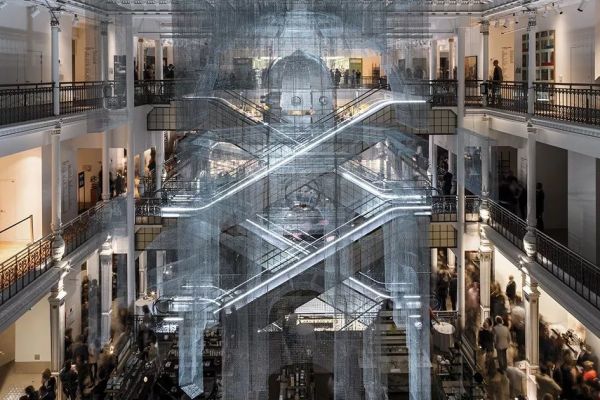他用铁丝网打造出的惊人作品,比3D网格建模还牛!