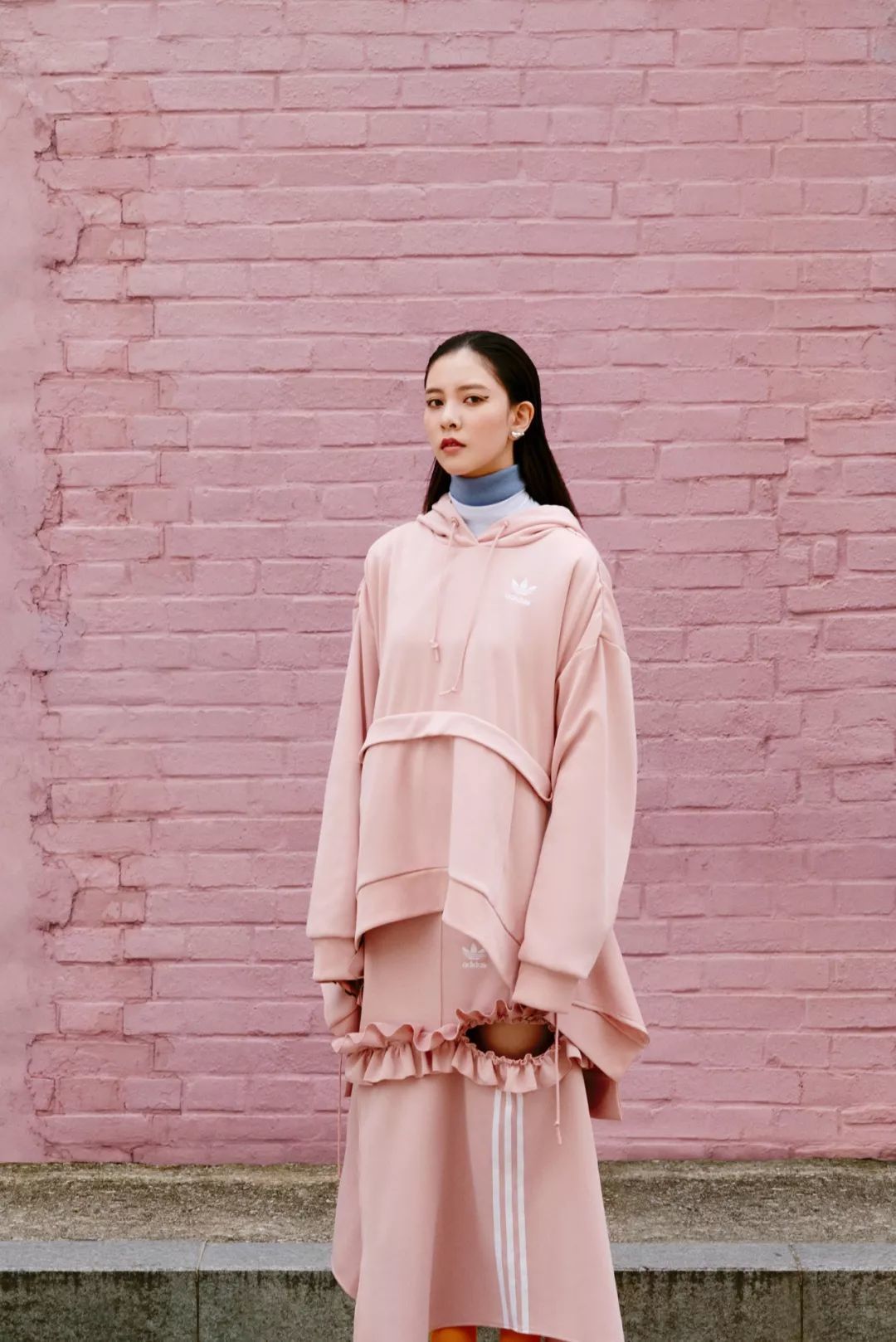潮闻快食 | adidas Originals by J KOO 联名系列登场，Kiko 与 CamperLab 再次合作