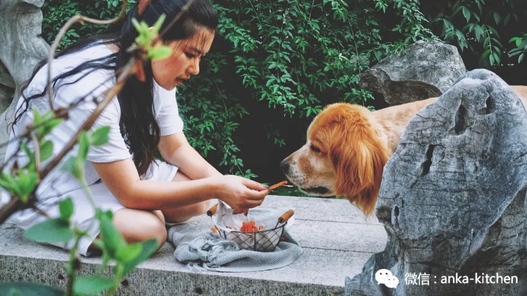 快扔掉你手中的油炸薯条，让自制健康的红薯薯条来成为你的新零食【安卡西厨】