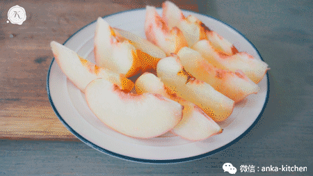 今天也要做水蜜桃女孩！桃子的高逼格吃法+喝法【安卡西厨】