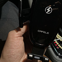 卡斐乐车载无线充手机支架：取放之间，便捷充电