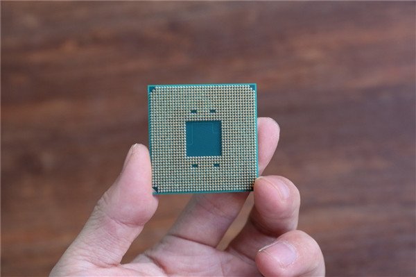 AMD “雷诺阿” APU 现身跑分，或于 2020 年 1 月发布