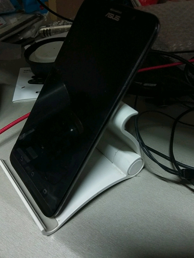 实用的手机支架