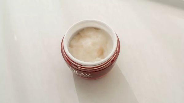 百元抗老面霜,Olay 空气霜和大红瓶,到底应该选哪个?