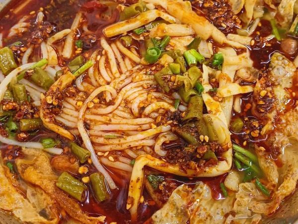 一家小店全城送,半个广西搬回家?