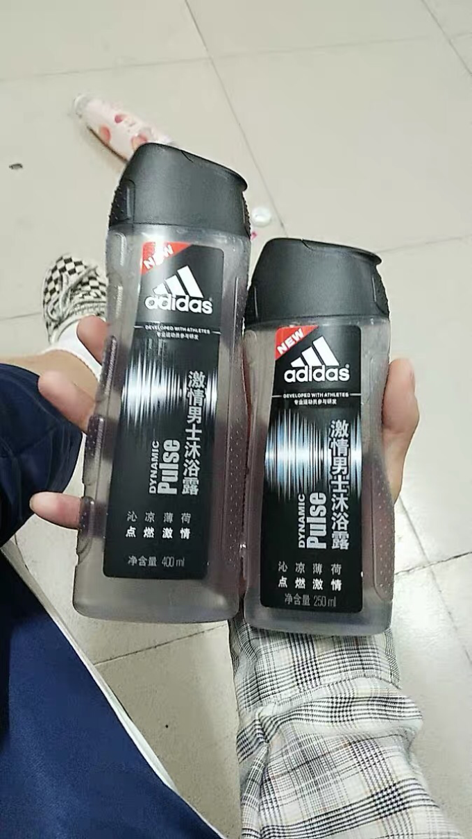 阿迪达斯沐浴产品