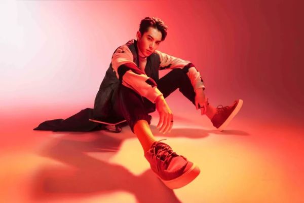 潮闻快食 | 连卡佛携手 ALEXANDER WANG 打造联名系列,Nike KYRIE 6「首发系列」即将登场