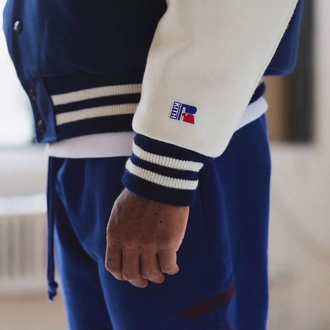 潮闻快食 | KITH x《VOGUE》联名系列发布；Travis Scott x Air Force 1 即将发售！