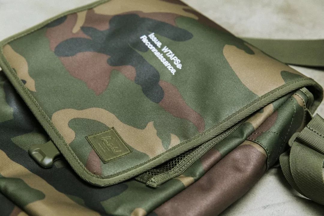 潮闻快食 | KITH x《VOGUE》联名系列发布；Travis Scott x Air Force 1 即将发售！