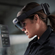 提供三套购置方案：微软 发布 HoloLens 2 混合现实智能眼镜