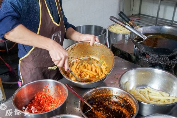 金堂,藏了4个大学美食城,比想象中好吃多了!