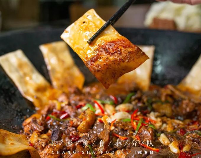 人均30元!皖北网红地锅鸡吃到饱,双11后不吃土就吃鸡!