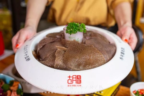 十年经典水牛毛肚,长沙人必须知道这家毛肚火锅的姓名!