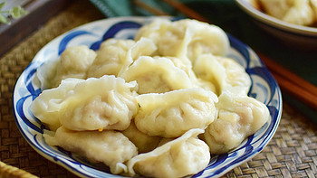 夏天最好吃的蘑菇，包成饺子鲜香入味，老少皆宜，比炒着好吃百倍