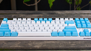 乱侃外设 篇十九：真香！它比双模多一模，杜伽 K320W 晴空蓝机械键盘简评 