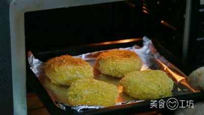 酥脆绵软的可乐饼,一咬就掉渣,香!!!