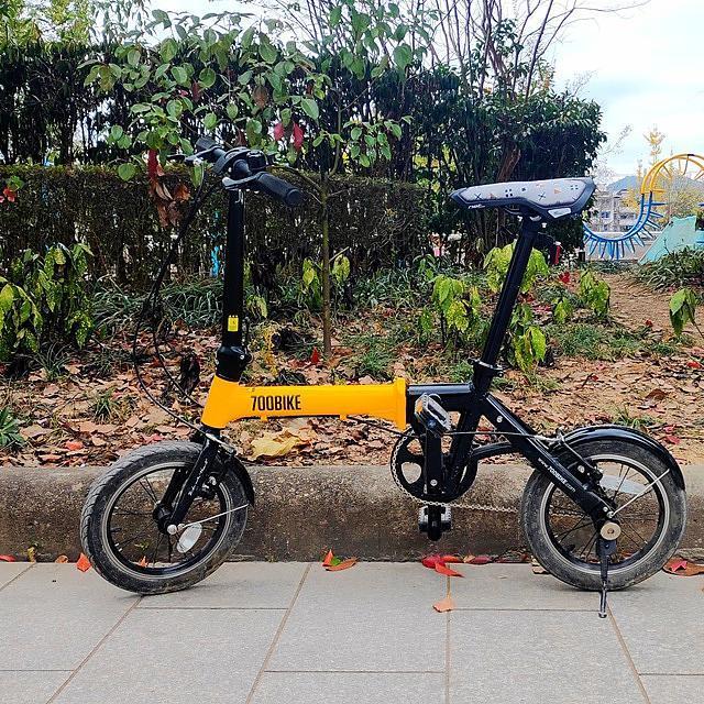 700Bike银河MINI 的补品：挡泥板和意大利产座包
