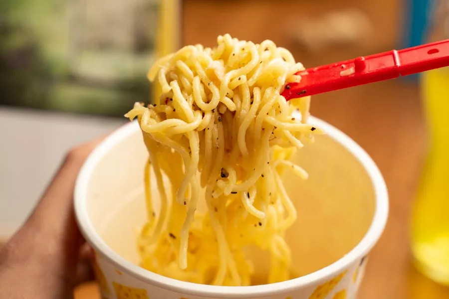 洗发水味泡面居然能防脱发?!2019年最值得囤的泡面,看这一篇就够了!