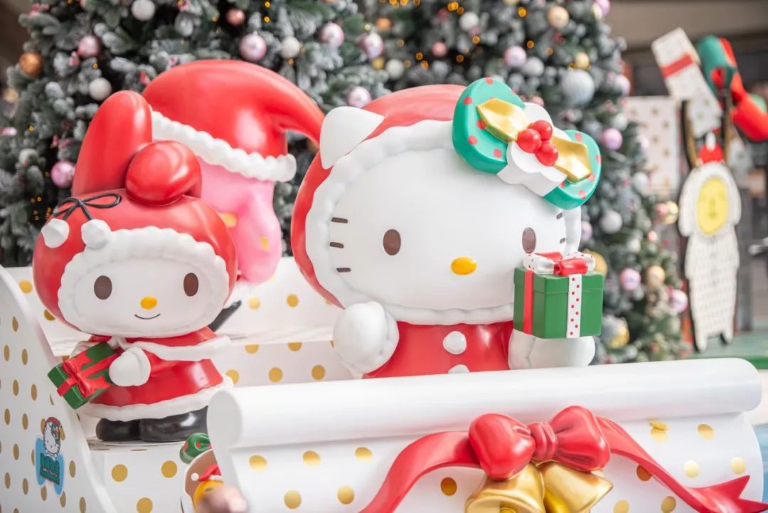 全球人气王Hello Kitty化身圣诞老人，从童话走出来到珠海啦