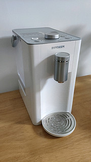北鼎即热饮水机，让喝水认真和精致起来！