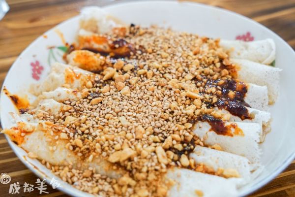 去1300年的唐昌古镇!吃街巷里的「风吹吹」
