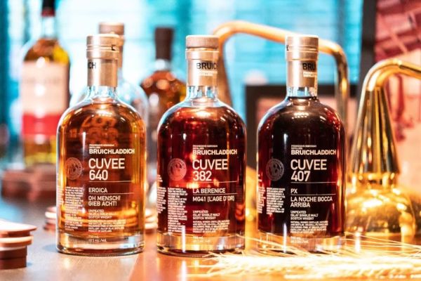 太古汇的五星级酒店里,藏着一间明星也爱打卡的Whisky Bar