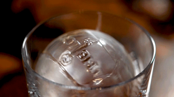 太古汇的五星级酒店里,藏着一间明星也爱打卡的Whisky Bar