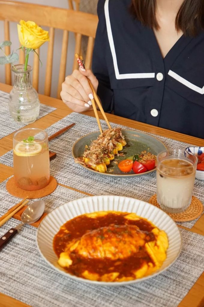 DSC04492.jpg 爆火的「流心蛋包饭」,老板直呼不要再来了...