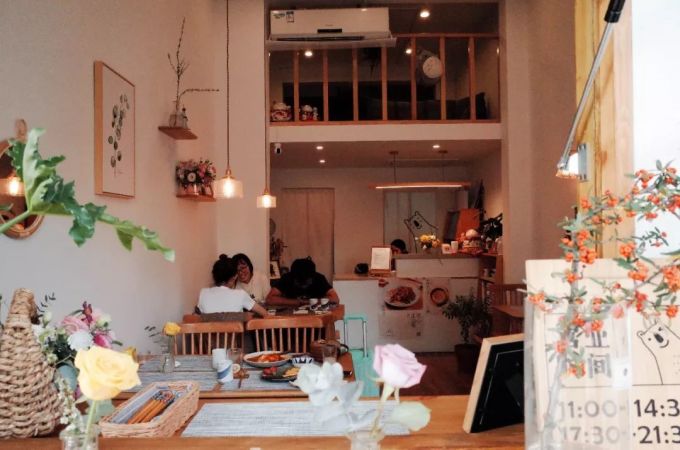 爆火的「流心蛋包饭」,老板直呼不要再来了...
