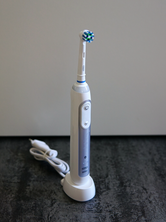 灯厂牙刷——博朗 Oral-B 8900