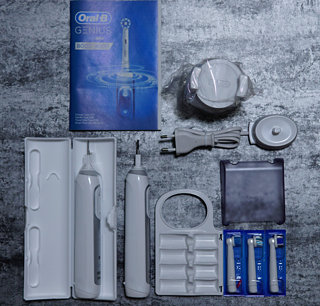 灯厂牙刷——博朗 Oral-B 8900