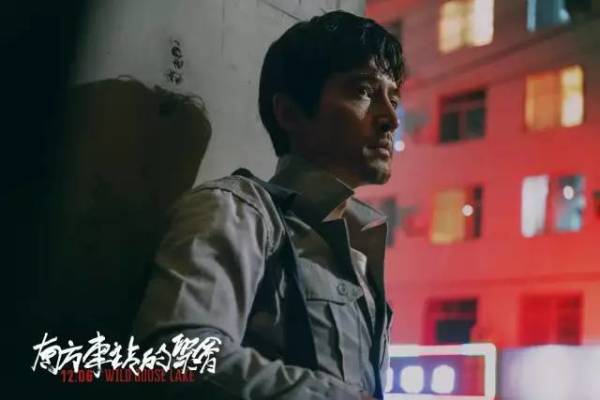 12月不止有星战,还有黄渤雷佳音汤唯胡歌,布拉德皮特巨石强森...