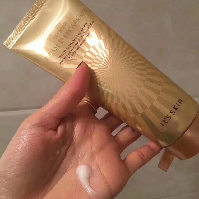 清洁力不错的伊思洗面奶
