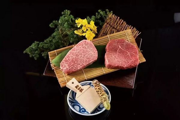 日本M5和牛每人有！战斧牛排吃撑！上海新桥绿地铂骊酒店 全牛宴+海鲜 自助晚餐