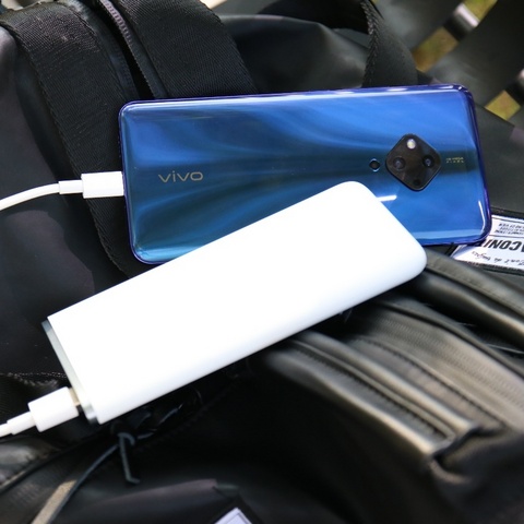 肥水不流外人田，vivo 10000mAh22.5W双向闪充移动电源评测