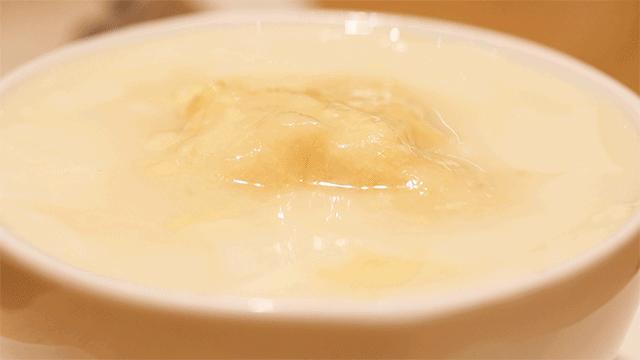9.gif 人均20元!我吃了一顿榴莲宴!