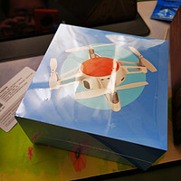 男人的玩具 篇一：小米米兔遥控小飞机简单开箱