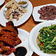 体验“一大盘猪蹄横扫广州30年，至今无人能敌”的广州老字号餐厅—富临食府