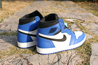 小闪电来了，AJ1 Game Royal