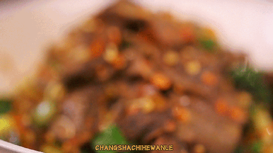 红灯笼终于开到了宇宙的中心!万家丽广场新店开业!