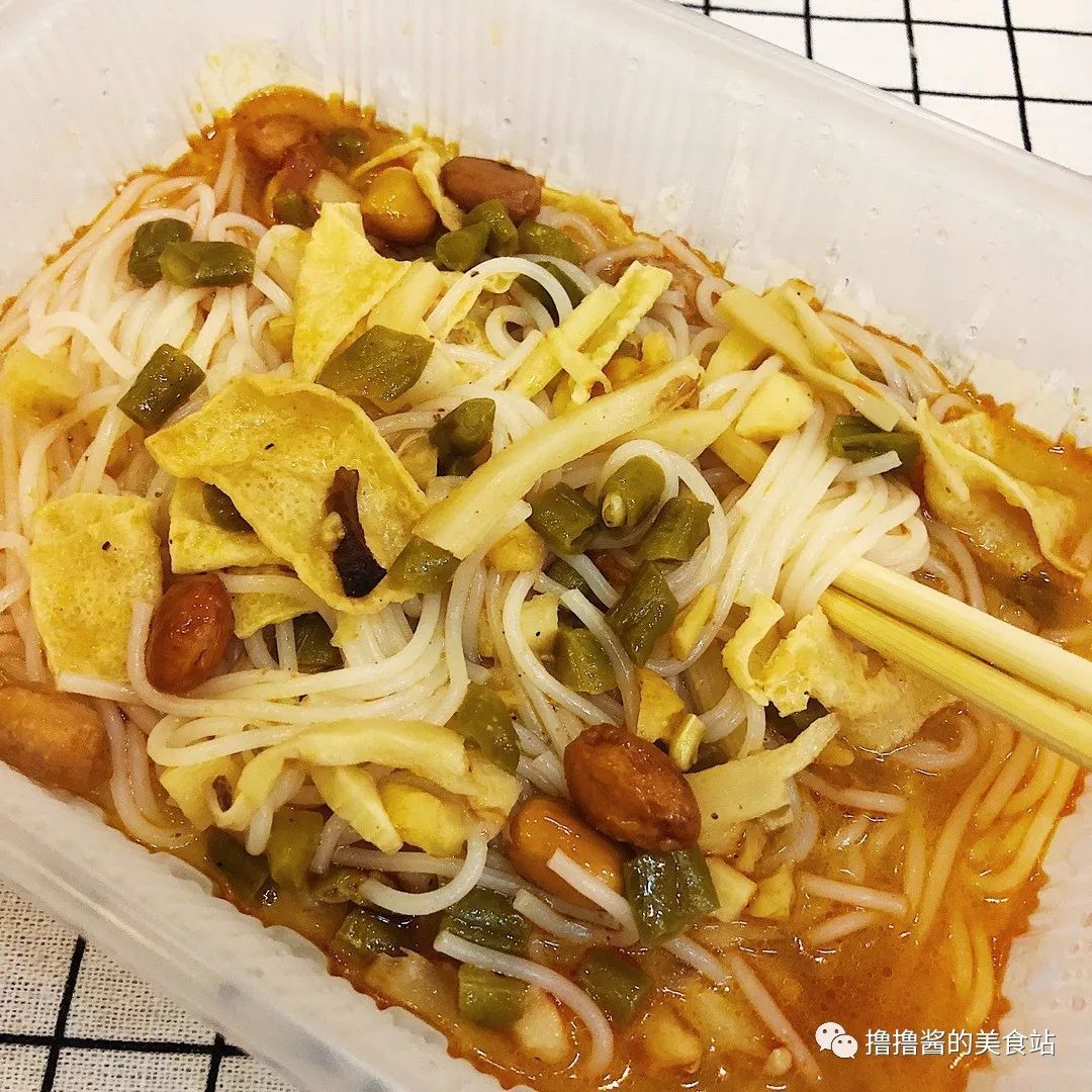 重口慎入!36款螺蛳粉测评,隔着屏幕都能闻到“那味儿”!