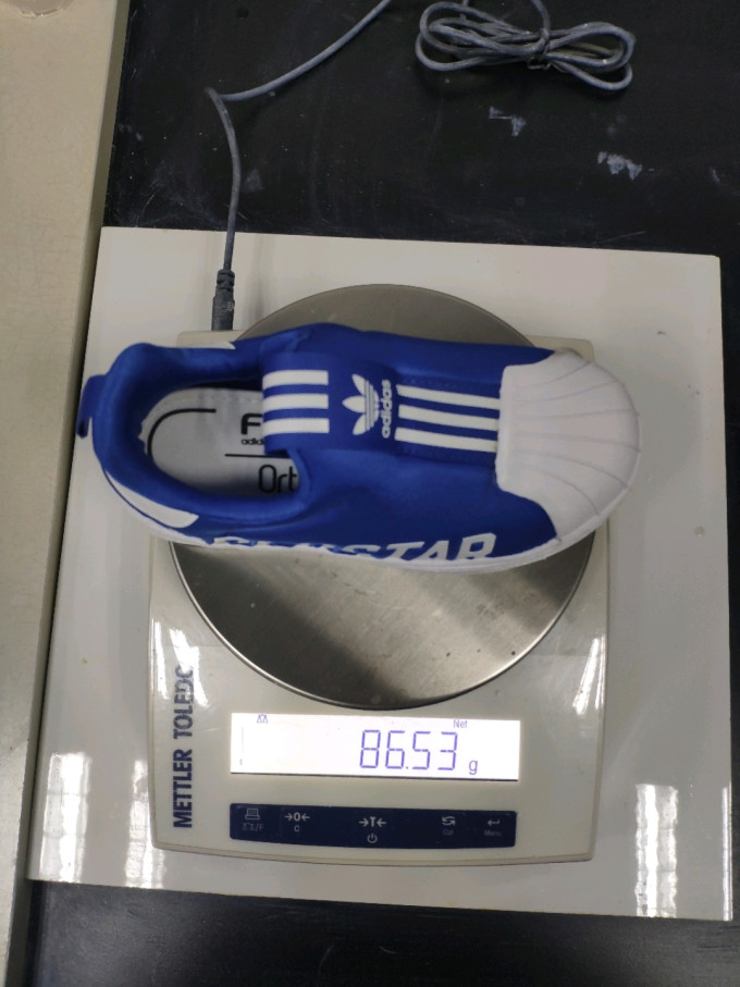 阿迪达斯童鞋